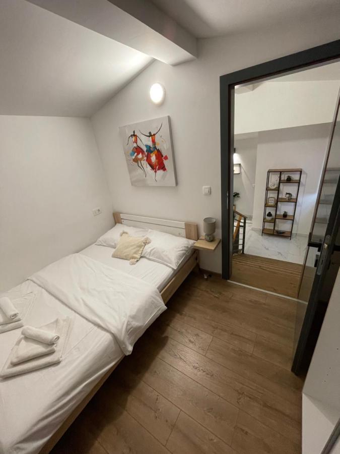 Holiday Home “Marko” With Heated Pool! Нин Экстерьер фото